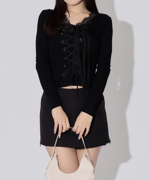 ALLuRing ChaRm（アリュリングチャーム）の「Lace-up Slim Fit Tops / レースアップスリムフィットトップス（シャツ/ブラウス・レディース・ピンクベージュ/ブラック・FREE）」の14枚目の写真