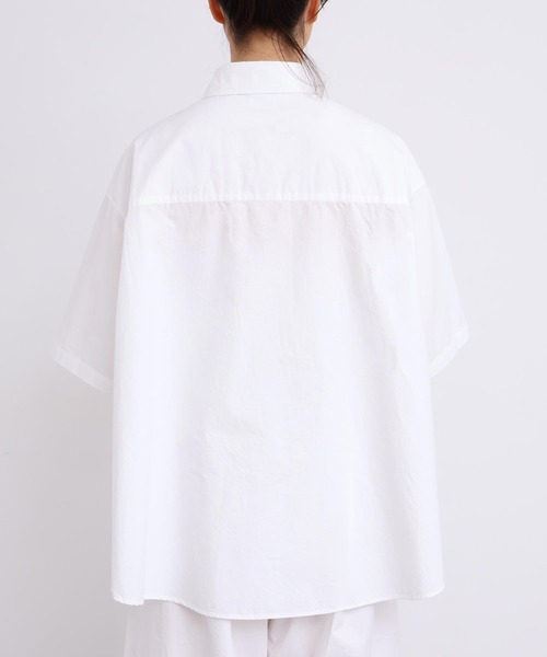 I am I in fact...(アイアムアイインファクト)の「_SUSIE SHIRT(シャツ/ブラウス・レディース・ホワイト/ブラック/サックスブルー・FREE)」の16枚目の写真