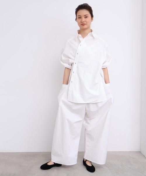I am I in fact...(アイアムアイインファクト)の「SUSIE SHIRT(シャツ/ブラウス・レディース・ホワイト/ブラック/サックスブルー・FREE)」の14枚目の写真