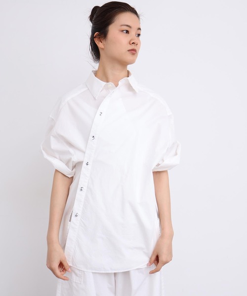 I am I in fact...(アイアムアイインファクト)の「SUSIE SHIRT(シャツ/ブラウス・レディース・ホワイト/ブラック/サックスブルー・FREE)」の10枚目の写真