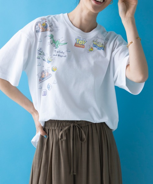 Disney(ディズニー)の「<Disney>【トイストーリー】綿混素材ゆるっとTシャツ(Tシャツ/カットソー・レディース・オフホワイト・X-LARGE/LARGE/MEDIUM/XX-LARGE)」の7枚目の写真