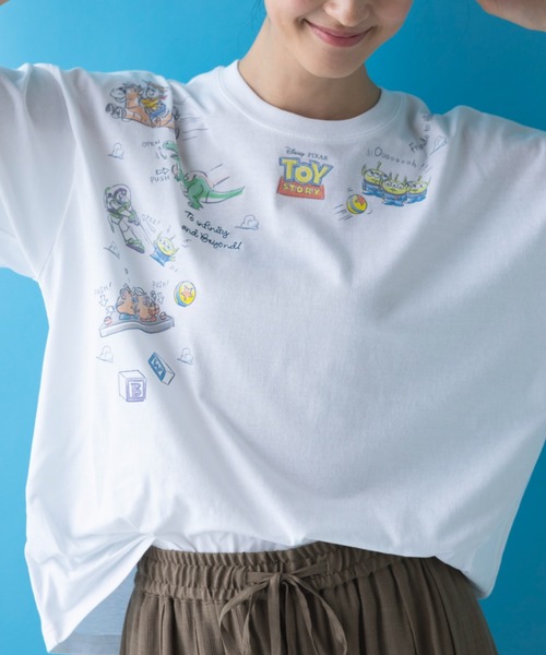 Disney(ディズニー)の「<Disney>【トイストーリー】綿混素材ゆるっとTシャツ(Tシャツ/カットソー・レディース・オフホワイト・X-LARGE/LARGE/MEDIUM/XX-LARGE)」の9枚目の写真