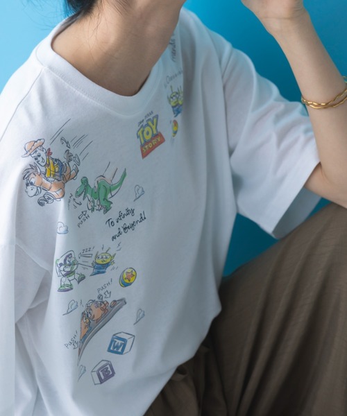 Disney(ディズニー)の「<Disney>【トイストーリー】綿混素材ゆるっとTシャツ(Tシャツ/カットソー・レディース・オフホワイト・X-LARGE/LARGE/MEDIUM/XX-LARGE)」の12枚目の写真