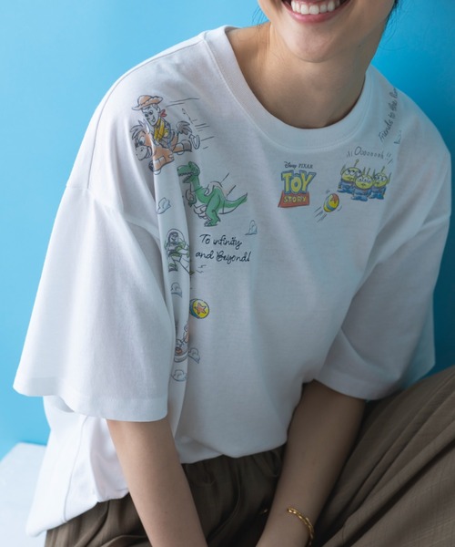 Disney(ディズニー)の「<Disney>【トイストーリー】綿混素材ゆるっとTシャツ(Tシャツ/カットソー・レディース・オフホワイト・X-LARGE/LARGE/MEDIUM/XX-LARGE)」の14枚目の写真