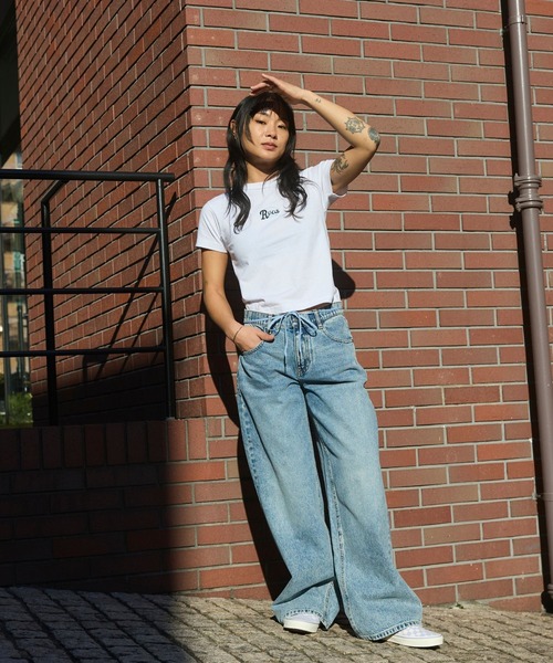 RVCA(ルーカ)の「RVCA ウィメンズ CORRAL SS BABY TEE Tシャツ 【2026年春夏モデル】(Tシャツ/カットソー・レディース・ブラック/ブラック系その他2/ホワイト・MEDIUM/SMALL/LARGE)」の6枚目の写真