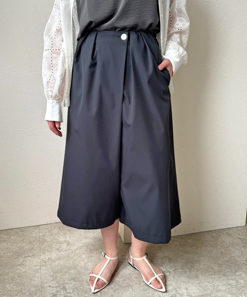 LHELBIE(レルビエ)の「ガウチョパンツ(その他パンツ・レディース・パープル/ブラック/キャメル・M)」の10枚目の写真