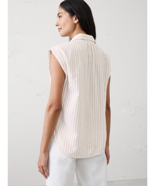 BANANA REPUBLIC FACTORY STORE(バナナリパブリック ファクトリーストア)の「BANANA REPUBLIC FACTORY STORE リネン ブレンド プリーツ シャツ(シャツ/ブラウス・レディース・ホワイト系その他/ホワイト/ネイビー・XS/S/M/L)」の5枚目の写真
