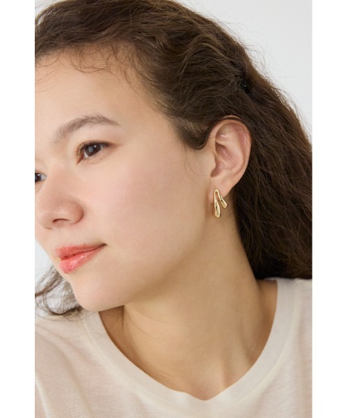 RODEO CROWNS WIDE BOWL(ロデオクラウンズワイドボウル)の「ディフォーメーションピアス(ピアス(両耳用)・レディース・シルバー/ゴールド・FREE)」の7枚目の写真