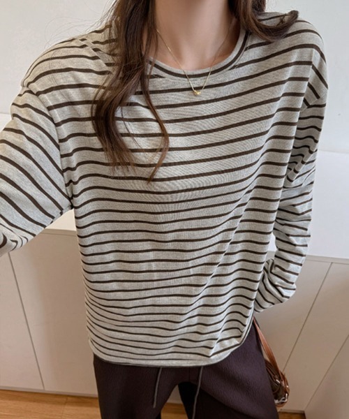 SallyLunn(サリーラン)の「ニュアンス配色ボーダーロンT(Tシャツ/カットソー・レディース・グレー/ブラウン/ネイビー・MEDIUM/LARGE)」の4枚目の写真