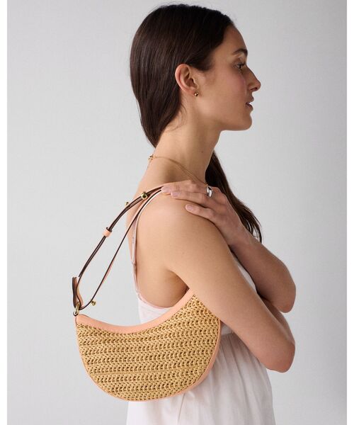 kate spade new york(ケイトスペード ニューヨーク)の「ケーエスデュオ ストロー クロスボディ バッグ(かごバッグ・レディース・ピンク・ONESIZE)」の2枚目の写真