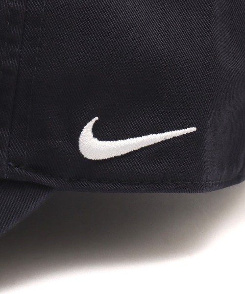 NIKE(ナイキ)の「NIKE CLUB UNSTRUCTURED ORGANIC COTTON CAP / ナイキ クラブ アンストラクチャード オーガニックコットン キャップ【SP】(キャップ・メンズ・ネイビー・M/L)」の4枚目の写真