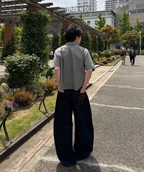ADAMASTE(アダマスト)の「Button-fly Wide Curve Denim - ボタンフライワイドカーブデニム(デニムパンツ・メンズ・ブラック/インディゴブルー・MEDIUM/LARGE)」の7枚目の写真