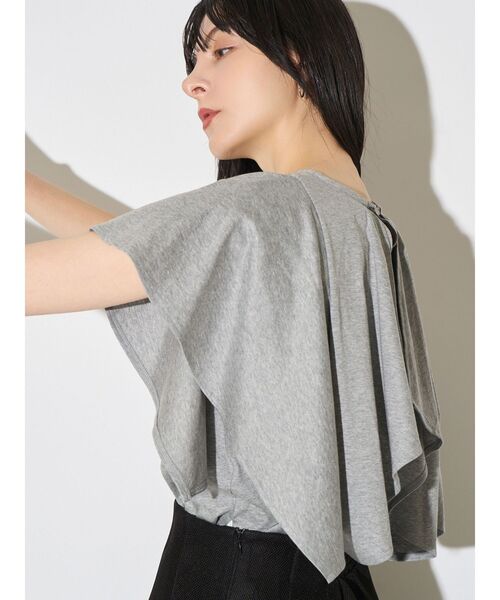 ELENDEEK(エレンディーク)の「バックドレープカットソー(Tシャツ/カットソー・レディース・ブラック/グレー/オフホワイト・FREE)」の6枚目の写真