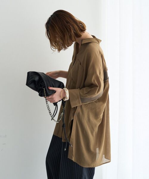 Editt by YECCA VECCA（エディットバイイェッカヴェッカ）の「リブMIXシアーオーバーシャツ（シャツ/ブラウス・レディース・ブラック/ダークベージュ/ダークグリーン・FREE）」の15枚目の写真