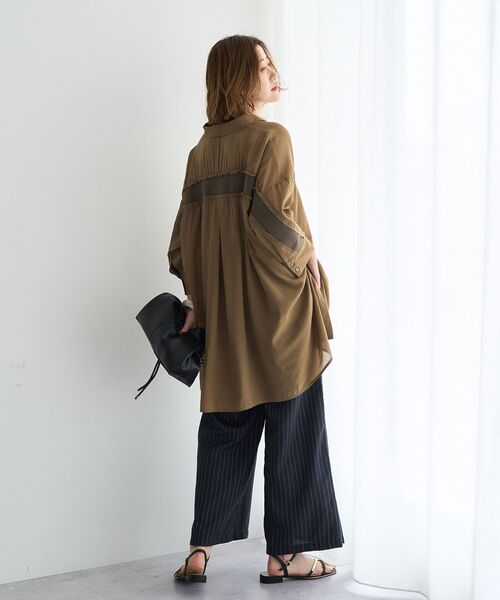 Editt by YECCA VECCA（エディットバイイェッカヴェッカ）の「リブMIXシアーオーバーシャツ（シャツ/ブラウス・レディース・ブラック/ダークベージュ/ダークグリーン・FREE）」の21枚目の写真