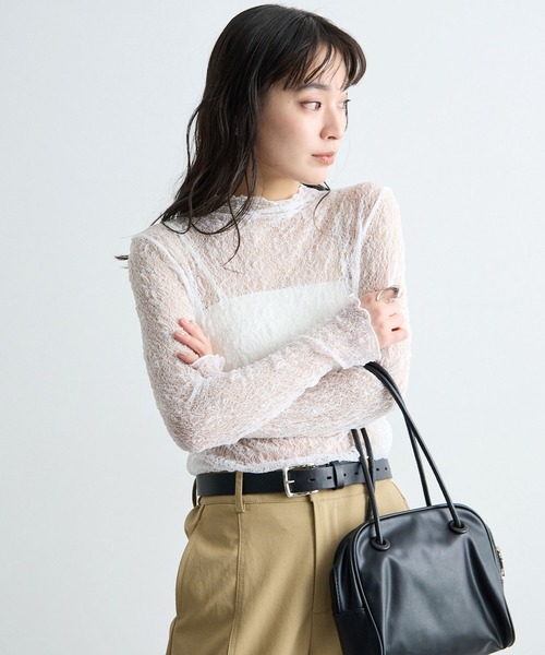 Futier land(フューティアランド)の「透かし編みストレッチレースシアートップス(Tシャツ/カットソー・レディース・ホワイト/ブラック・FREE)」の3枚目の写真