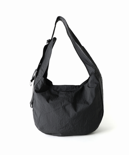 BAICYCLON by Bagjack(バイシクロン バイ バグジャック)の「BAICYCLON by bagjack 別注 ビッグショルダーバッグ + キーチェーン(ショルダーバッグ・メンズ・ブラック・FREE)」の4枚目の写真