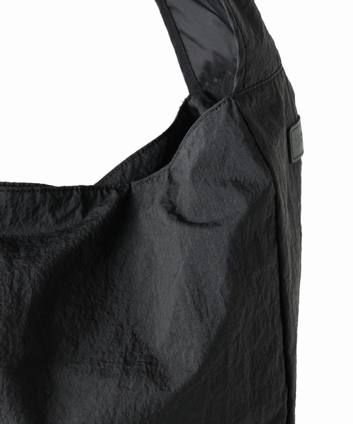 BAICYCLON by Bagjack(バイシクロン バイ バグジャック)の「BAICYCLON by bagjack 別注 ビッグショルダーバッグ + キーチェーン(ショルダーバッグ・メンズ・ブラック・FREE)」の5枚目の写真