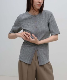 クルーネックセンターラインリブトップス