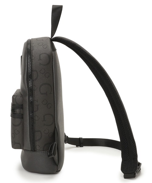 Guess(ゲス)の「INSIGNIA Sling Backpack ボディバッグ メンズバッグ(ボディバッグ/ウエストポーチ・メンズ・ダークグレー・ONE SIZE)」の13枚目の写真