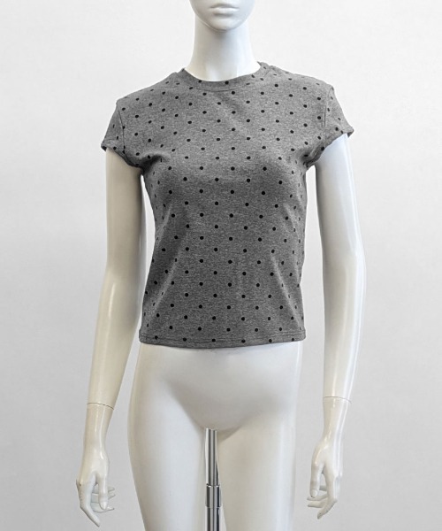 REMUR(レミュール)の「ドット柄ショートスリーブTシャツ(Tシャツ/カットソー・レディース・ブラック/オフホワイト/グレー・FREE)」の11枚目の写真