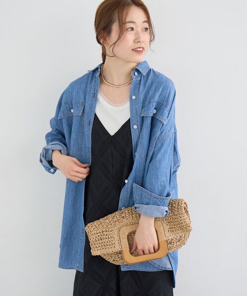 le.coeur blanc(ルクールブラン)の「Healthy DENIM Almond(シャツ/ブラウス・レディース・ブルー・38)」の9枚目の写真
