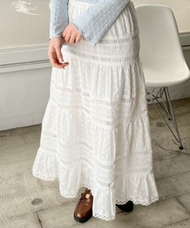 レース刺繍ロングスカート