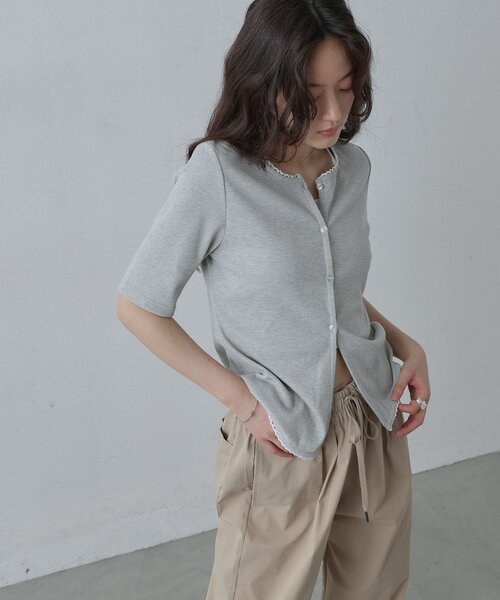 COLONY 2139(コロニートゥーワンスリーナイン)の「ミニレースカーディガン(Tシャツ/カットソー・レディース・グレー/ブラック/アイボリー・FREE)」の22枚目の写真