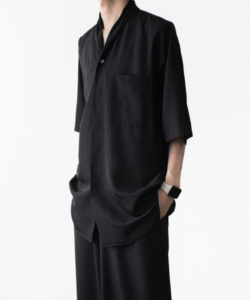 ato(アトウ)の「DRAPE COLLAR SHIRT(シャツ/ブラウス・メンズ・ブラック/ネイビー/ホワイト・44/46/48)」の19枚目の写真