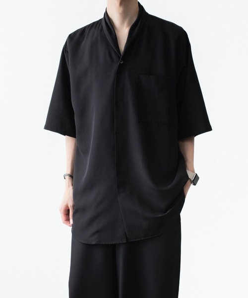 ato(アトウ)の「DRAPE COLLAR SHIRT(シャツ/ブラウス・メンズ・ブラック/ネイビー/ホワイト・44/46/48)」の18枚目の写真
