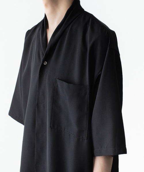 ato(アトウ)の「DRAPE COLLAR SHIRT(シャツ/ブラウス・メンズ・ブラック/ネイビー/ホワイト・44/46/48)」の14枚目の写真