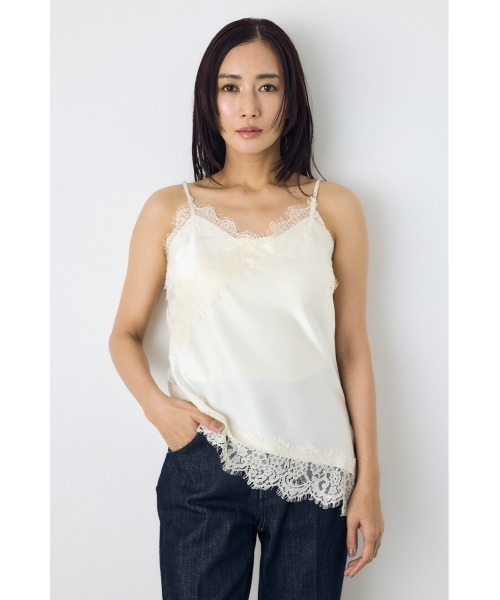 AZUL by moussy(アズールバイマウジー)の「【着丈バリエ】レースサテンアシメキャミソール(キャミソール・レディース・ブラウン/アイボリー/ブラック・SMALL/MEDIUM)」の14枚目の写真