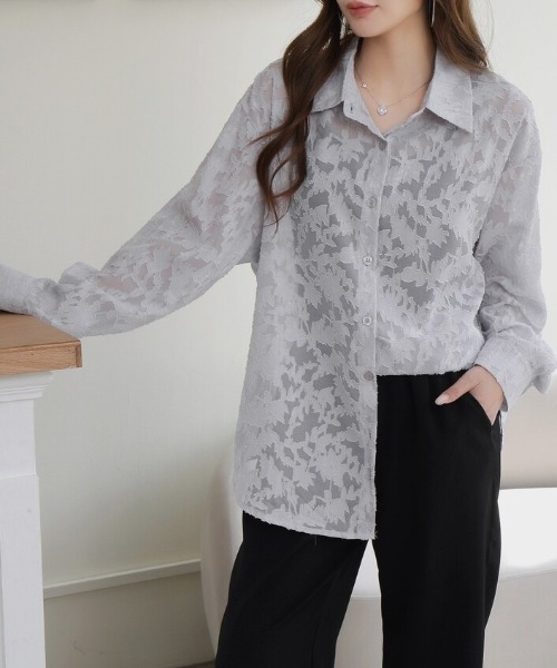Beststore(ベストストア)の「フラワーカットジャガード シアーオーバーシャツ 冷房対策 紫外線対策(シャツ/ブラウス・レディース・ブラック/ライトグレー/ピンク/アイボリー/ブルー・FREE)」の20枚目の写真