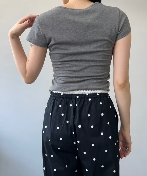 Fano Studios(ファノ ストゥディオズ)の「Vネック ツイストデザイン 半袖トップス FX26S216【Fano Studios】【2026SS】(Tシャツ/カットソー・レディース・グレー・S/M/L)」の18枚目の写真