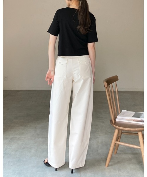 She's Closet(シーズクローゼット)の「半袖 オフショル アシメネック ドレープトップス Tシャツ(Tシャツ/カットソー・レディース・ホワイト/ブラック/イエロー・FREE)」の18枚目の写真