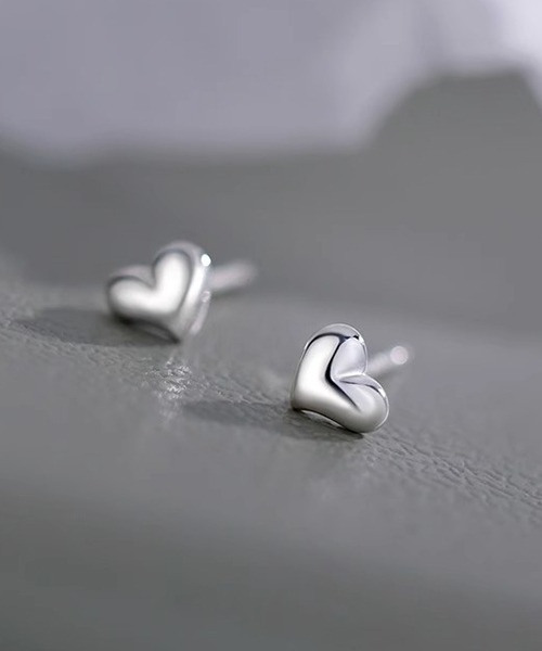 NO WAY(ノーウェイ)の「/EKG194/ハートワンポイントピアス/両耳用/(NEZ)(ピアス(両耳用)・レディース・シルバー・FREE)」の5枚目の写真