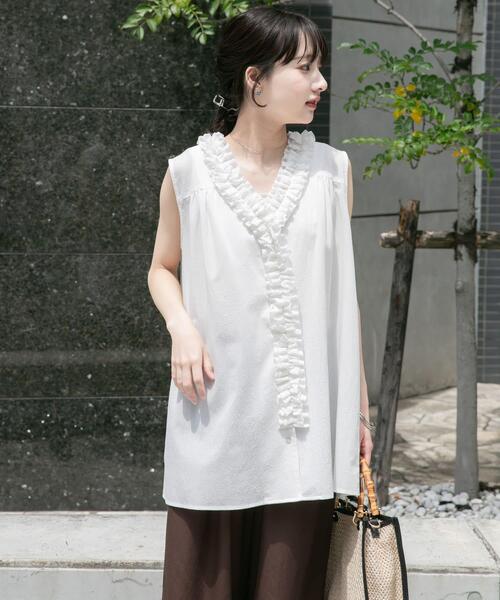 ITEMS URBANRESEARCH(アイテムズ アーバンリサーチ)の「2WAYフリルブラウス(シャツ/ブラウス・レディース・ホワイト/ブラック・FREE)」の2枚目の写真