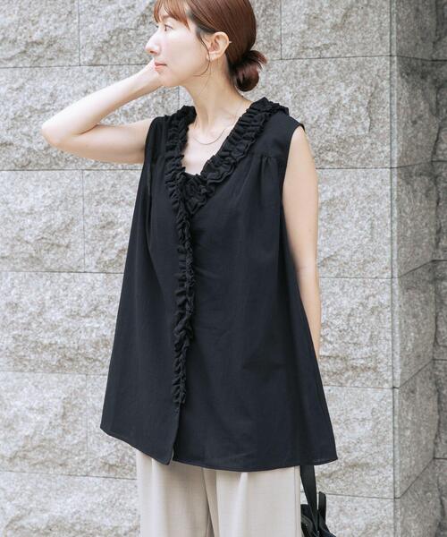 ITEMS URBANRESEARCH(アイテムズ アーバンリサーチ)の「2WAYフリルブラウス(シャツ/ブラウス・レディース・ホワイト/ブラック・FREE)」の1枚目の写真