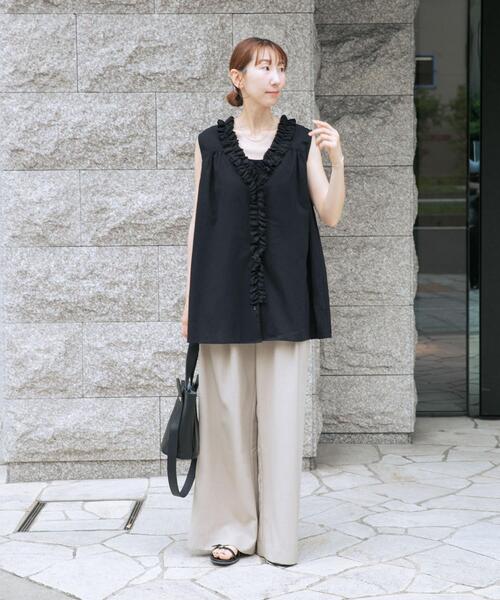 ITEMS URBANRESEARCH(アイテムズ アーバンリサーチ)の「2WAYフリルブラウス(シャツ/ブラウス・レディース・ホワイト/ブラック・FREE)」の21枚目の写真