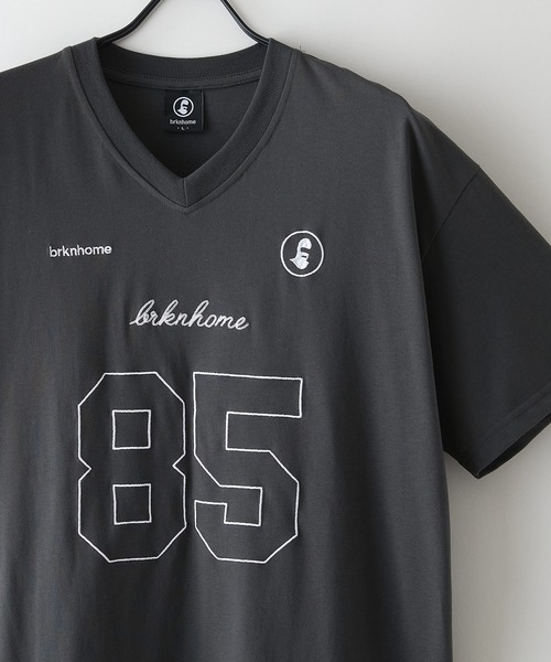 brknhome(ブロークンホーム)の「【BRKNHOME/ブロークンホーム】×【ZERO STAIN/ゼロステイン】【ホッケー風デザイン】コラボTシャツ 汗染み防止 ワンポイント オーバーサイズ(Tシャツ/カットソー・メンズ・ホワイト/チャコールグレー・MEDIUM/LARGE)」の11枚目の写真