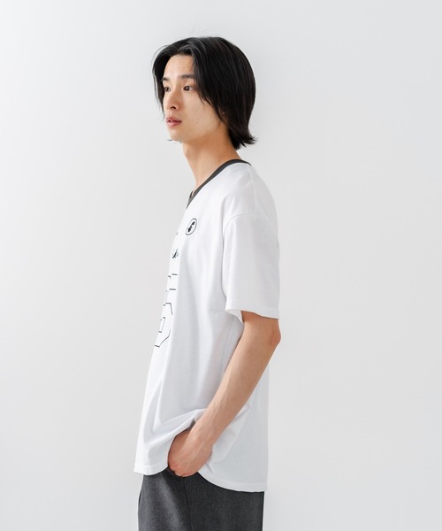 brknhome(ブロークンホーム)の「【BRKNHOME/ブロークンホーム】×【ZERO STAIN/ゼロステイン】【ホッケー風デザイン】コラボTシャツ 汗染み防止 ワンポイント オーバーサイズ(Tシャツ/カットソー・メンズ・ホワイト/チャコールグレー・MEDIUM/LARGE)」の13枚目の写真