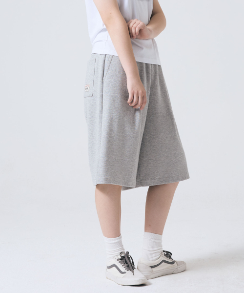 Pendulum(ペンデュラム)の「エッセンシャル 6部 ワンタック スウェット バミューダパンツ LR2PU417_2color(その他パンツ・メンズ・ブラック/ヘザーグレー・28/30/32)」の4枚目の写真