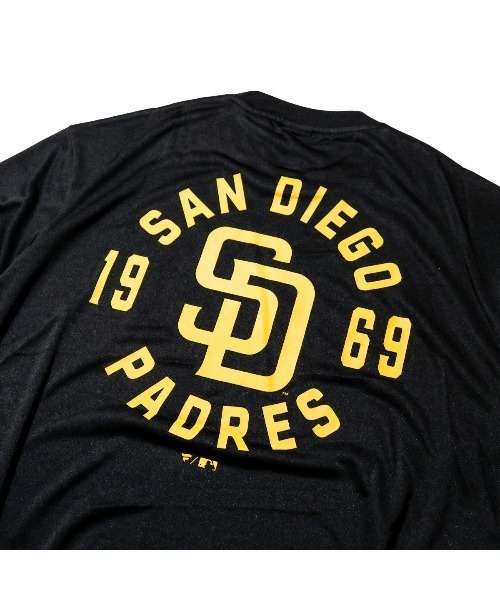 Fanatics（ファナティクス）の「ファナティクス【Fanatics】‐ サンディエゴ パドレス 半袖Tシャツ【San Diego Padres MLB BACK CIRCLE LOGO S/S ACTIVE DRY TEE BLACK ML0126SS0002】（Tシャツ/カットソー・メンズ・ブラック・M/L/XL）」の5枚目の写真