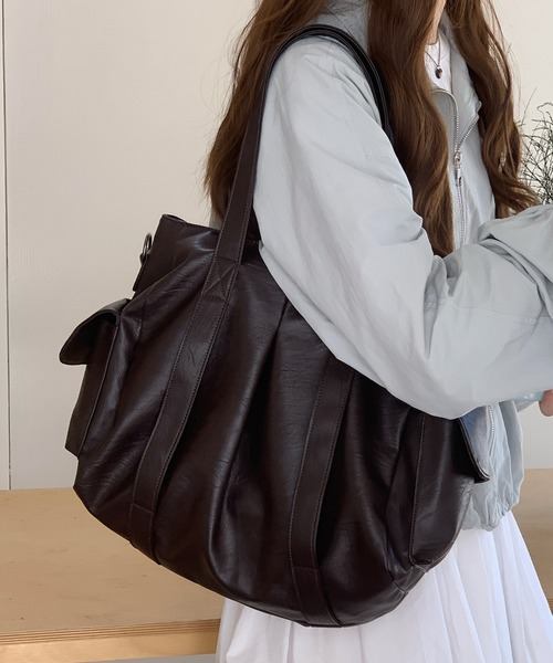 gossip!ロサンゼルス(ゴシップロサンゼルス)の「【Y2Kガーリー】 大容量 多機能ポケット 2WAY レザートートバッグ(ショルダーバッグ・レディース・ダークブラウン/ブラック・FREE)」の2枚目の写真