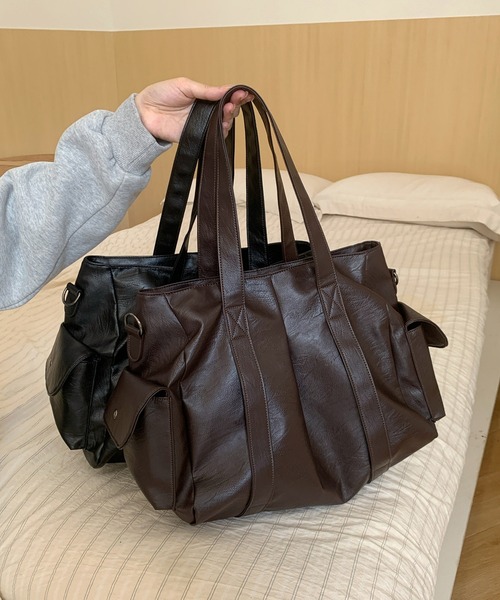 gossip!ロサンゼルス(ゴシップロサンゼルス)の「【Y2Kガーリー】 大容量 多機能ポケット 2WAY レザートートバッグ(ショルダーバッグ・レディース・ダークブラウン/ブラック・FREE)」の15枚目の写真