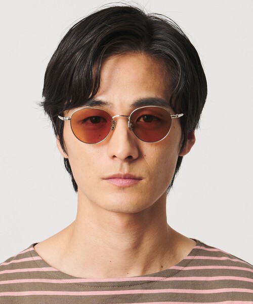 UNITED ARROWS(ユナイテッドアローズ)の「<MDC OPTICAL>Mies ミース/調光レンズ/アイウェア(サングラス・メンズ・ゴールド/ブラック/シルバー・FREE)」の17枚目の写真