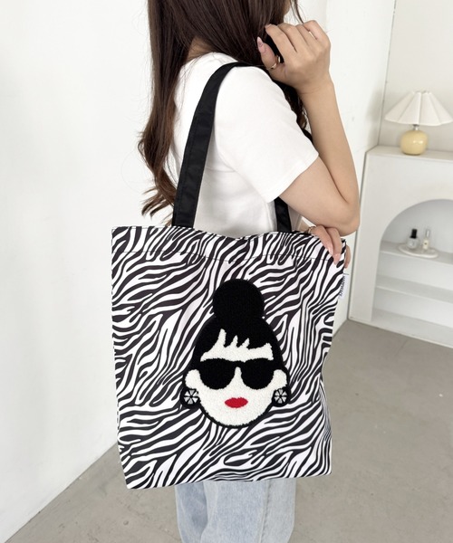 HAPPY FACE(ハッピーフェイス)の「EMMA 顔相良刺?新トート ゼブラ(トートバッグ・レディース・ゼブラ・ONE SIZE)」の5枚目の写真