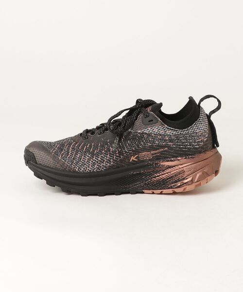 KEEN(キーン)の「【New color】SEEK / シーク / レディース シューズ(スニーカー・レディース・ブラック×ピンク・23.5cm/24cm/25.5cm/25cm/24.5cm/22.5cm/23cm)」の4枚目の写真