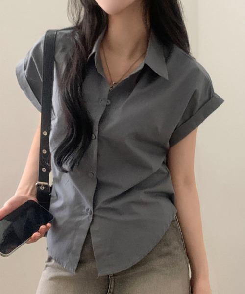 by LEGNA(バイレグナ)の「ロールアップ袖シャツ(Tシャツ/カットソー・レディース・ブラック/ライトブルー/ホワイト/ダークグレー・LARGE/SMALL/MEDIUM)」の3枚目の写真