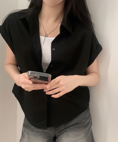 by LEGNA(バイレグナ)の「ロールアップ袖シャツ(Tシャツ/カットソー・レディース・ブラック/ライトブルー/ホワイト/ダークグレー・LARGE/SMALL/MEDIUM)」の2枚目の写真